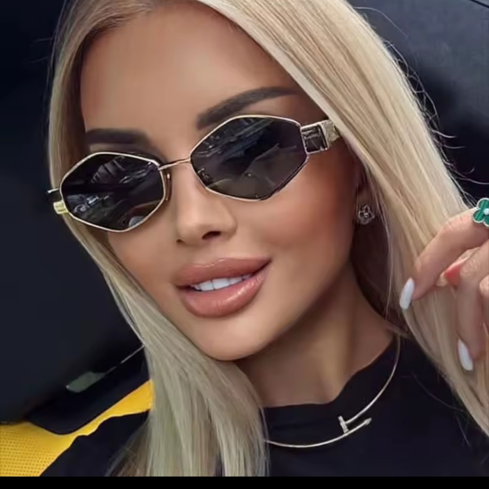 Chic Black and Gold Women's Sunglasses